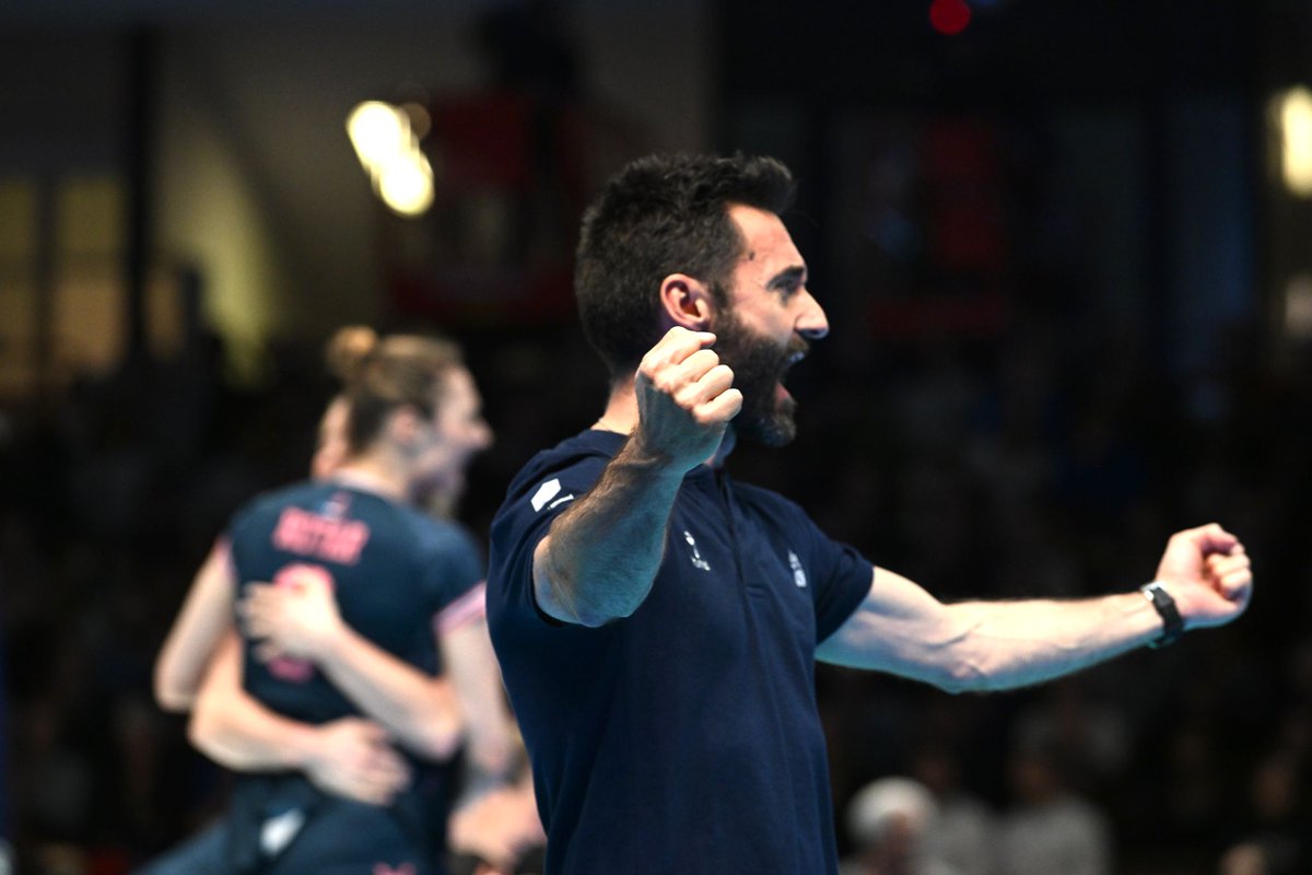 C'est gagné, les <a href="/neptunes_volley/">Les Neptunes de Nantes Volley-Ball</a> remportent la Coupe de France ! Un grand match des filles de César Hernández González. 
Et le public qui chante "Ici c'est Nantes !" 🏆