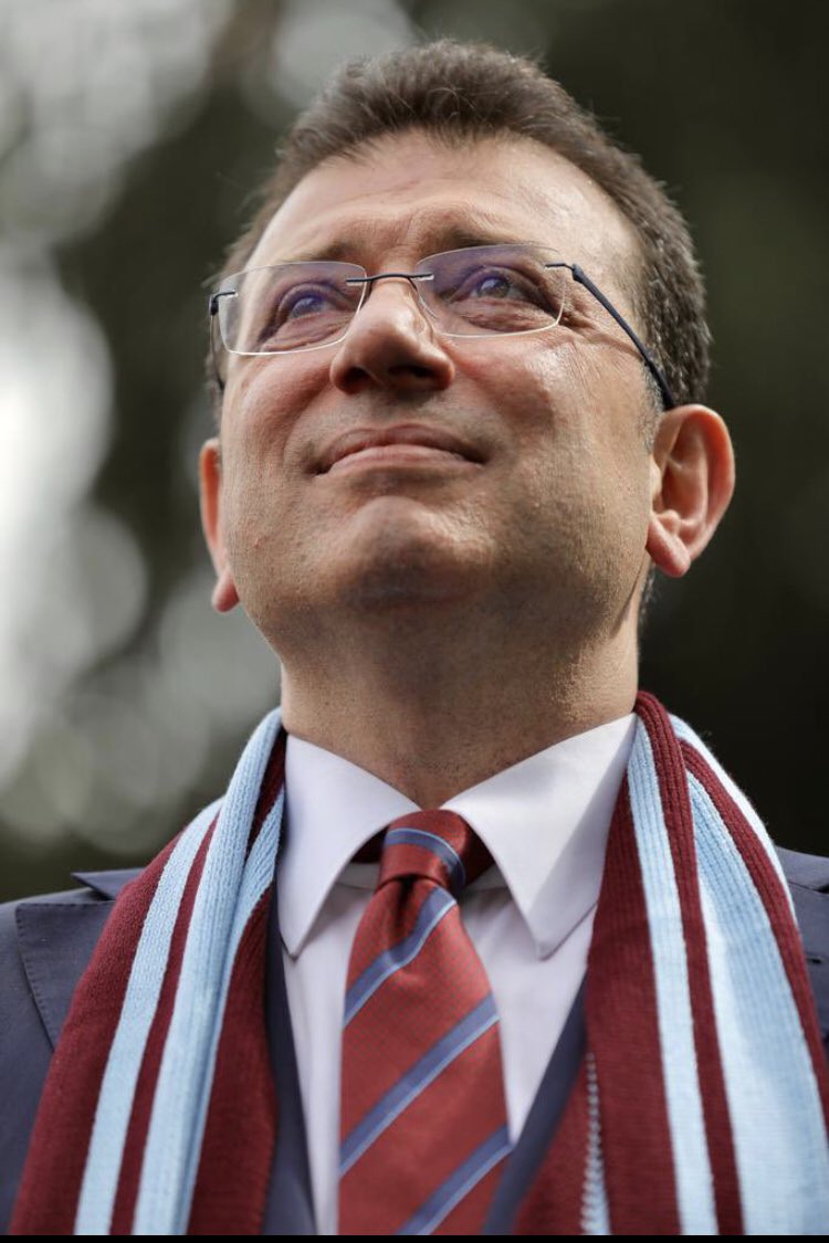 Senden razıyız, ne olursa olsun yarından sonra da seninleyiz. Yoluna taş değmesin başkan. #İmamoğlu