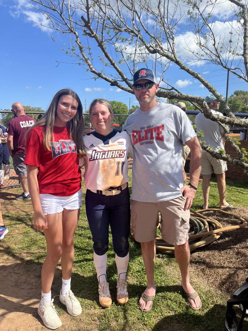 KalliSlade's tweet photo. We are proud of you @marleysims_ ! @kanaly_slade https://t.co/5ZPlWbNoOe