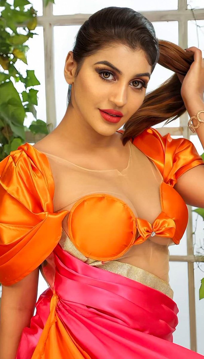 GJ8nohjbYAAmKnN?format=jpg&name=medium