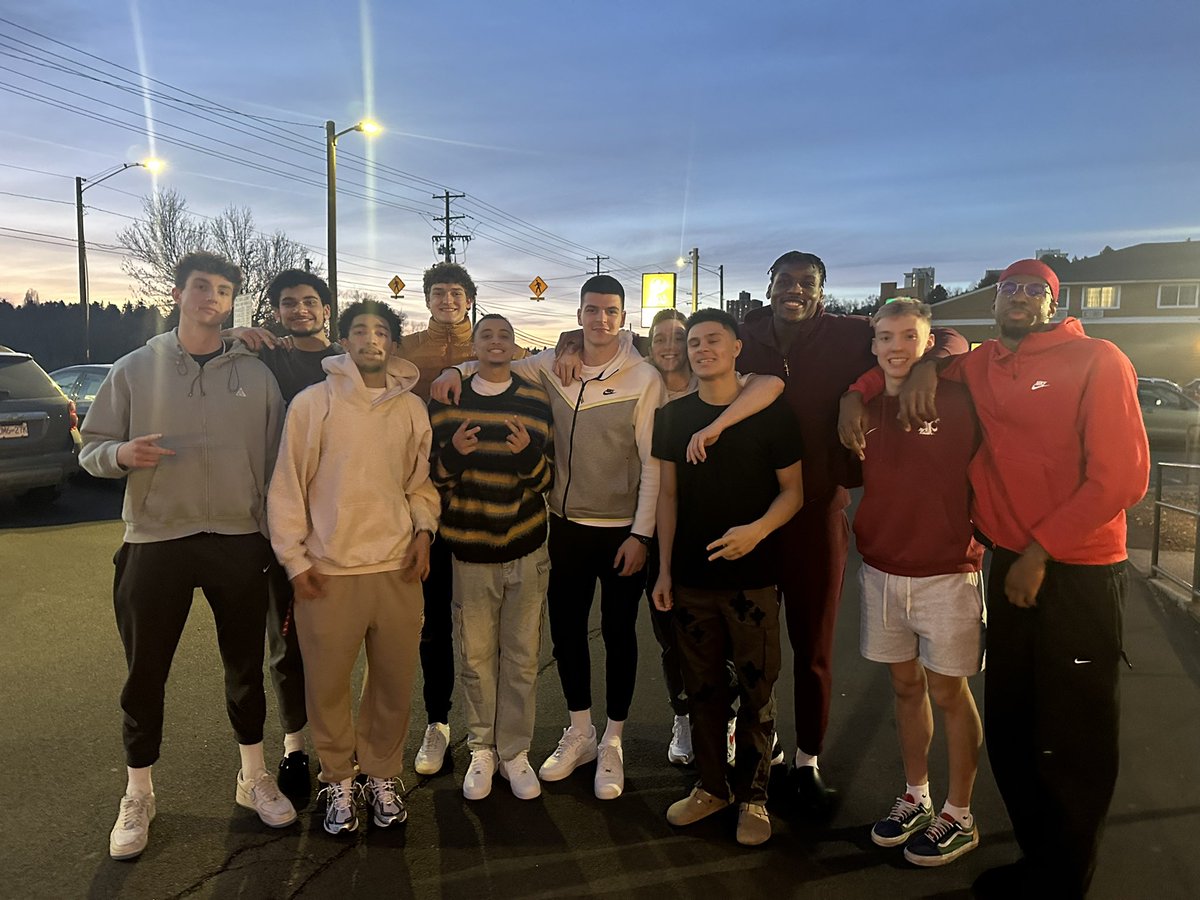 donaldwatts24's tweet photo. What seems lost in all of this is these guys 2023-24 @WSUCougarsMBB are a really special group, had a great year and should being celebrated, on campus and in Pullman. 

Instead it’s been a week of hit after hit leaving them with no leadership & no direction.

When you see these guys give them show them some love & appreciation. 

#gocougs