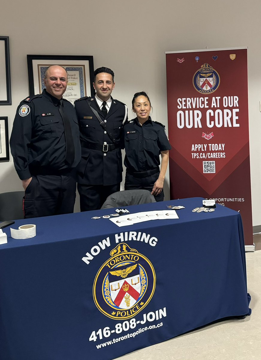 Proud to be an ambassador for the Toronto Police Recruitment Unit @TPSRecruiting It is so satisfying seeing applicants go through the stages of hiring and finally get that call 📞 that they have been waiting for a lifetime! If you want it bad enough - you will get it!