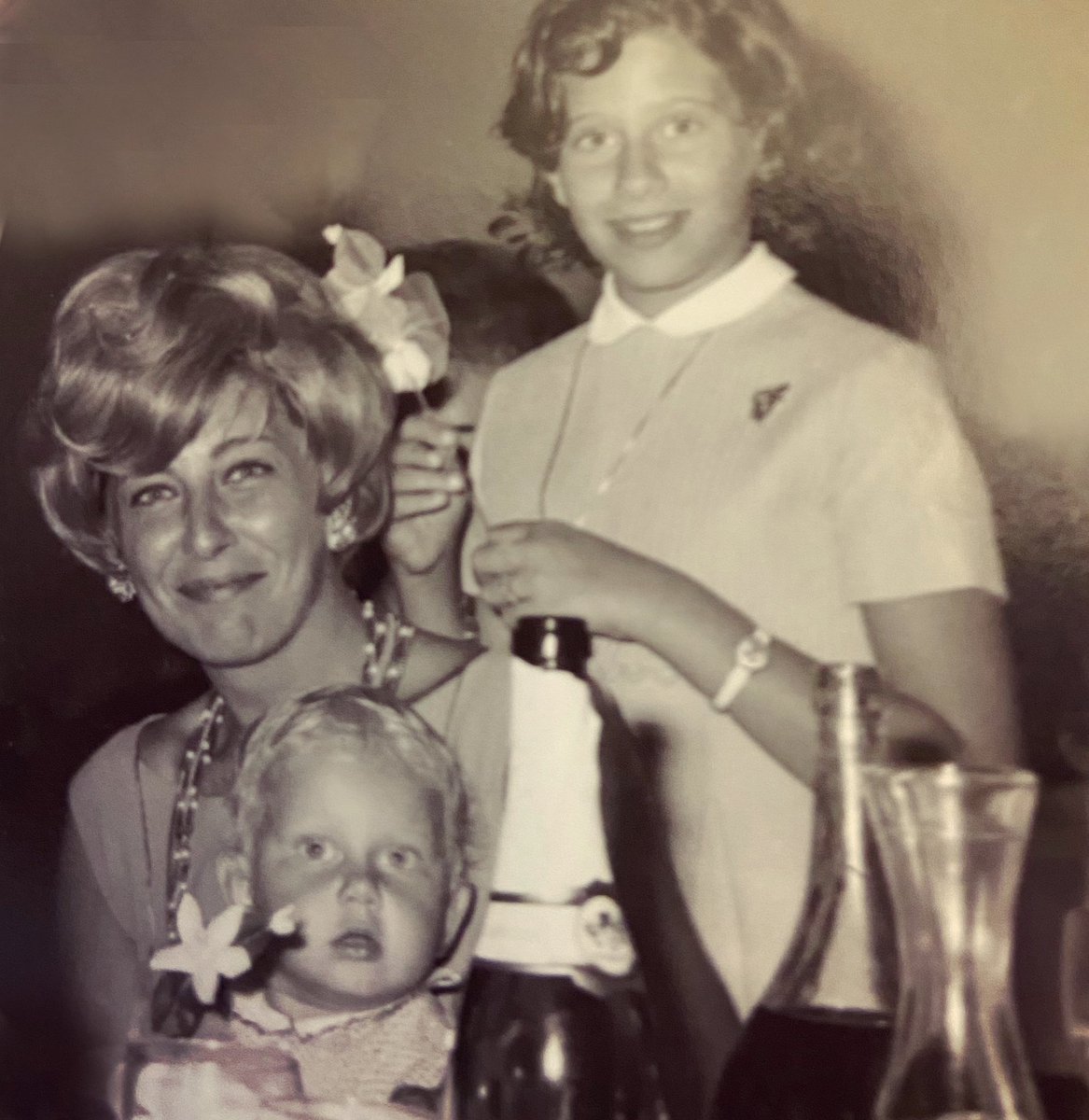 Mama, Sista and I (baby me)
#vintage #familyportrait
