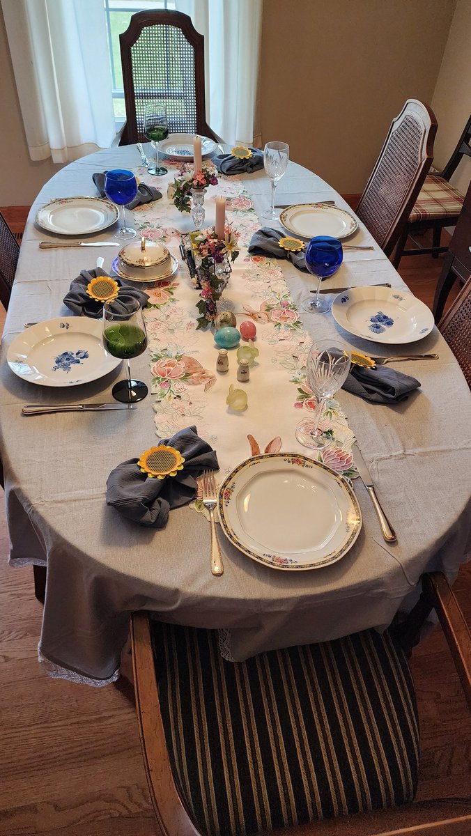 runethelrun's tweet image. Ready for Easter dinner. #usethegoodstuff #easter