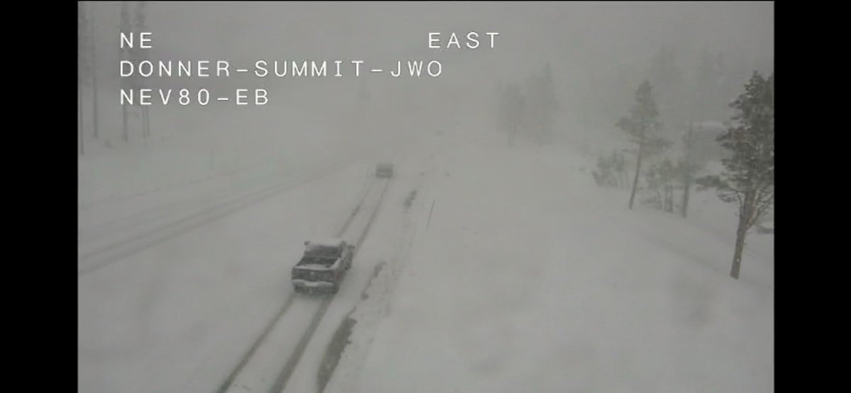 CaltransDist3's tweet photo. We spoke too soon earlier. Snow and chain controls have returned to Interstate 80 this afternoon! Be prepared for slow-going in the Sierra. @CHP_Truckee https://t.co/rMflXo7Ydq