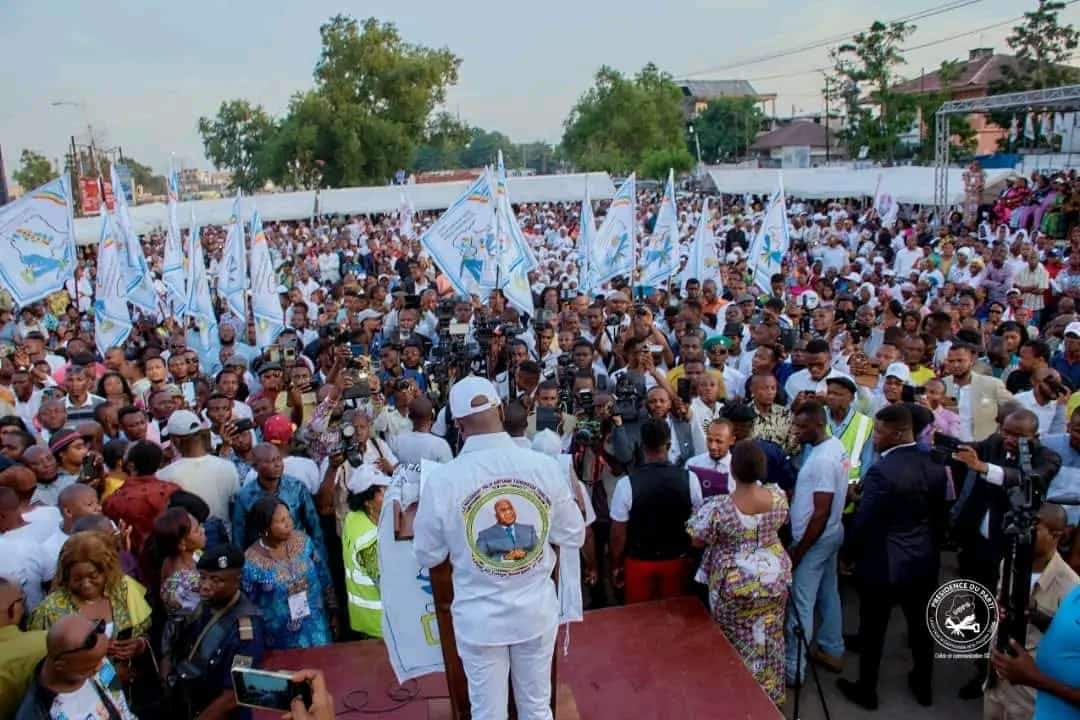 À un membre du PPRD qui vient vous dire que BUNAGANA est occupé par le M23, il faut lui répondre que c'est vous et Kagame qui occupez cette partie du pays.

<a href="/AugustinKabuyaT/">Augustin KABUYA</a>