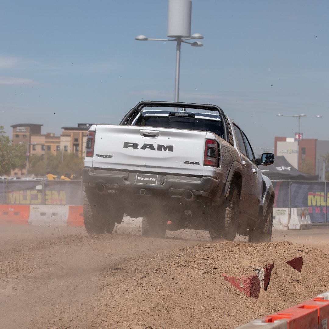 ExpEventsGrp's tweet image. Ripping into another weekend of exciting events 🏎 💨 
.
#mobilemedicaleducation #experientalmarketing #autoevents #modernmarketing