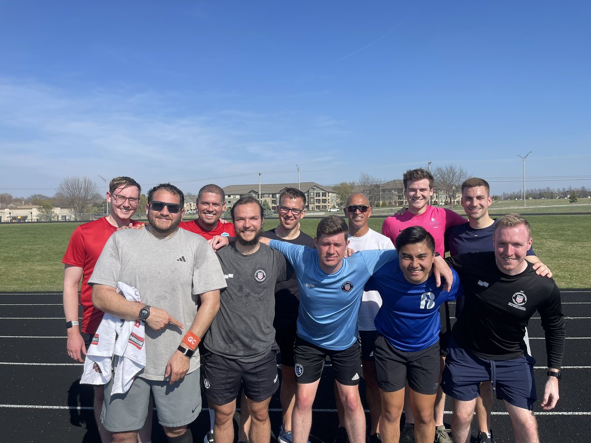 Some of our states advance referees in town for the holiday weekend taking advantage of the good weather to run a fitness test! 

Together as a Ref Family! 

#KSRefPro #KansasReferees #KRDP