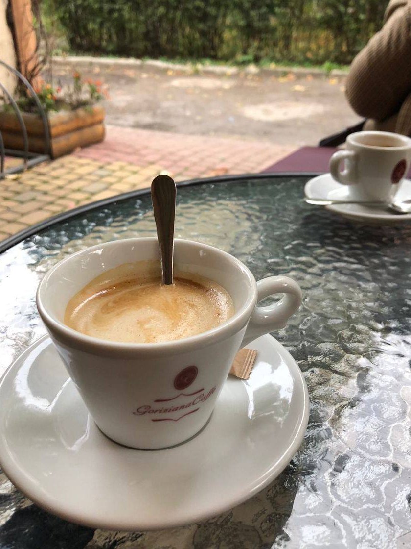 I ain't into sharing stuff, but damn, this early morning is lit😶‍🌫️

Gmilady!