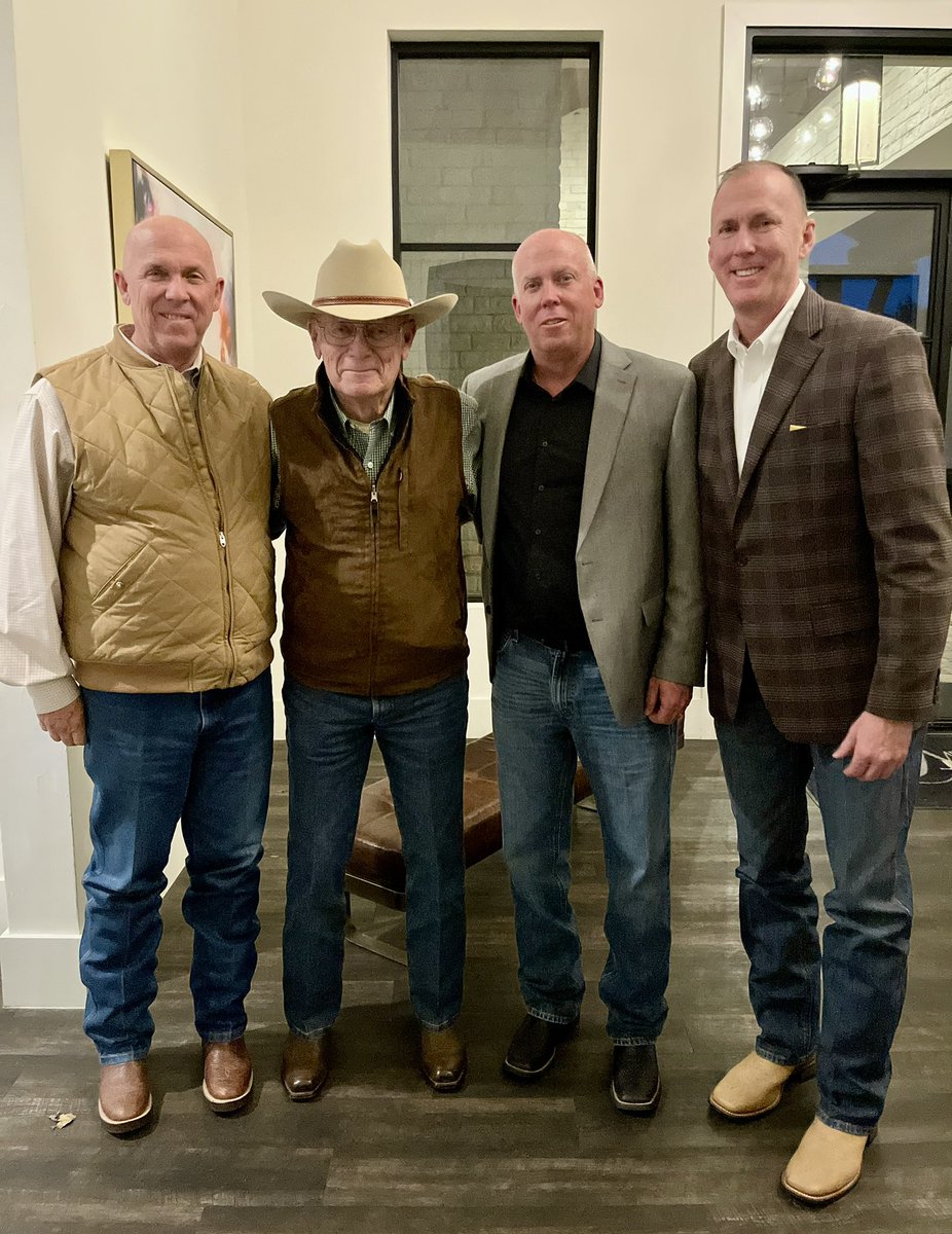 Russell J. Warren tweet media