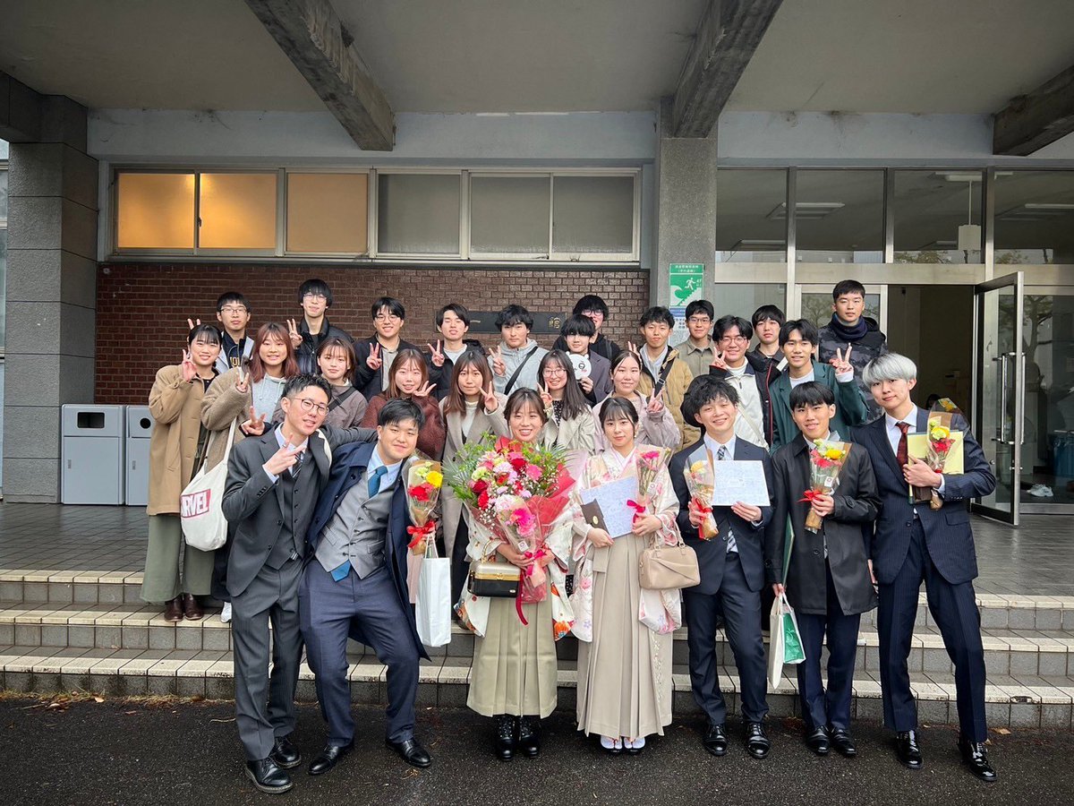 MieuTTC's tweet photo. 3/25は4年生・院生の学位記授与式があり、3/26に追いコンを開催しました✨���

素敵な先輩たちが三重大学から離れることは寂しいですが、それぞれの進���先でご活躍されることをお祈りしています！
OB戦等でまたお会いできるのを楽しみにしています😭💖 https://t.co/8EdeICnJu8