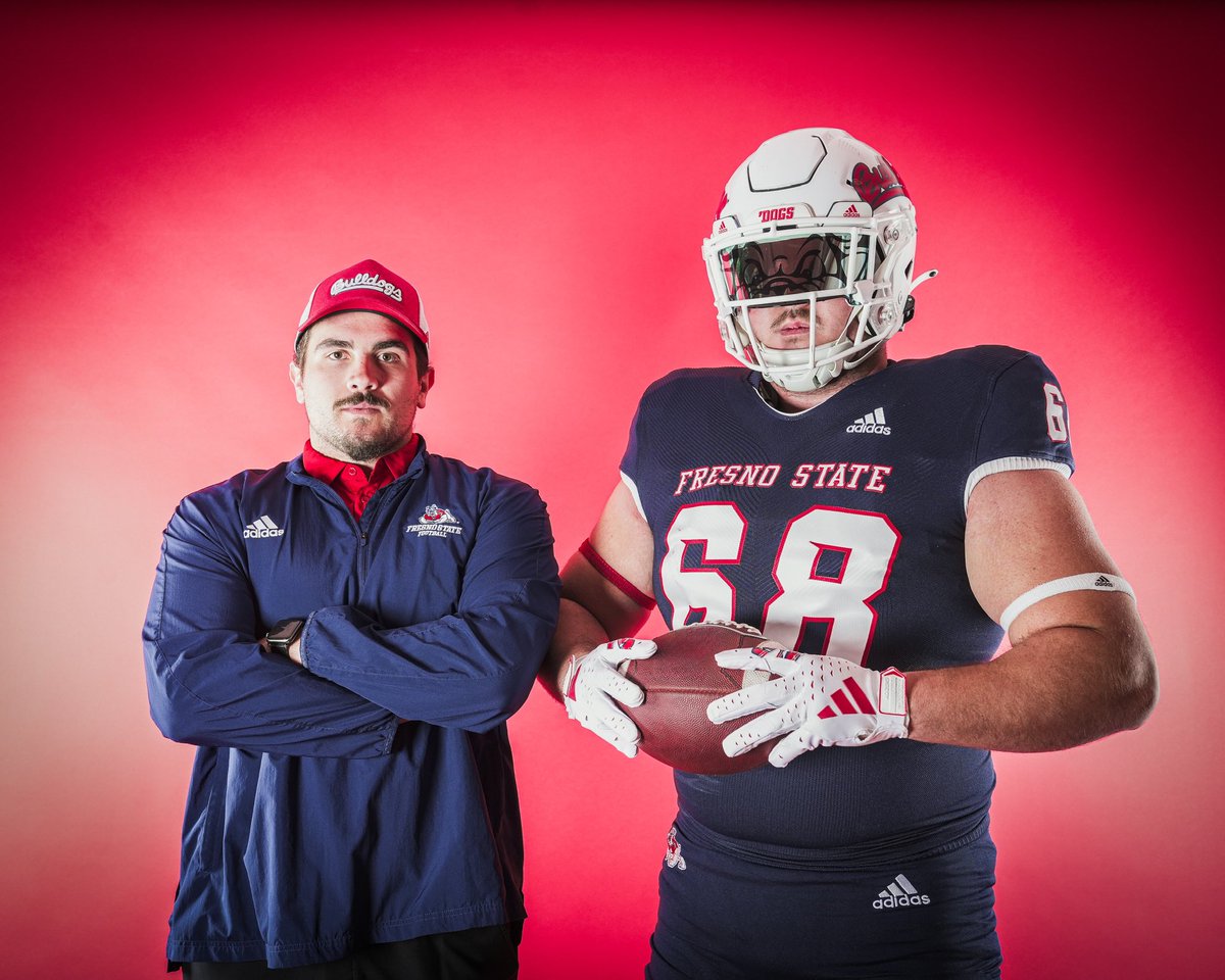 Had a great Official Visit to Fresno State University! @farrellportal @RivalsPortal @DogWiredDudes @PatMcCann7 @CoachSmith59 @TransferPortal_ @247SportsPortal @JacksonMoore247 #GoBulldogs #GoDogs 👀🐶🔵🔴