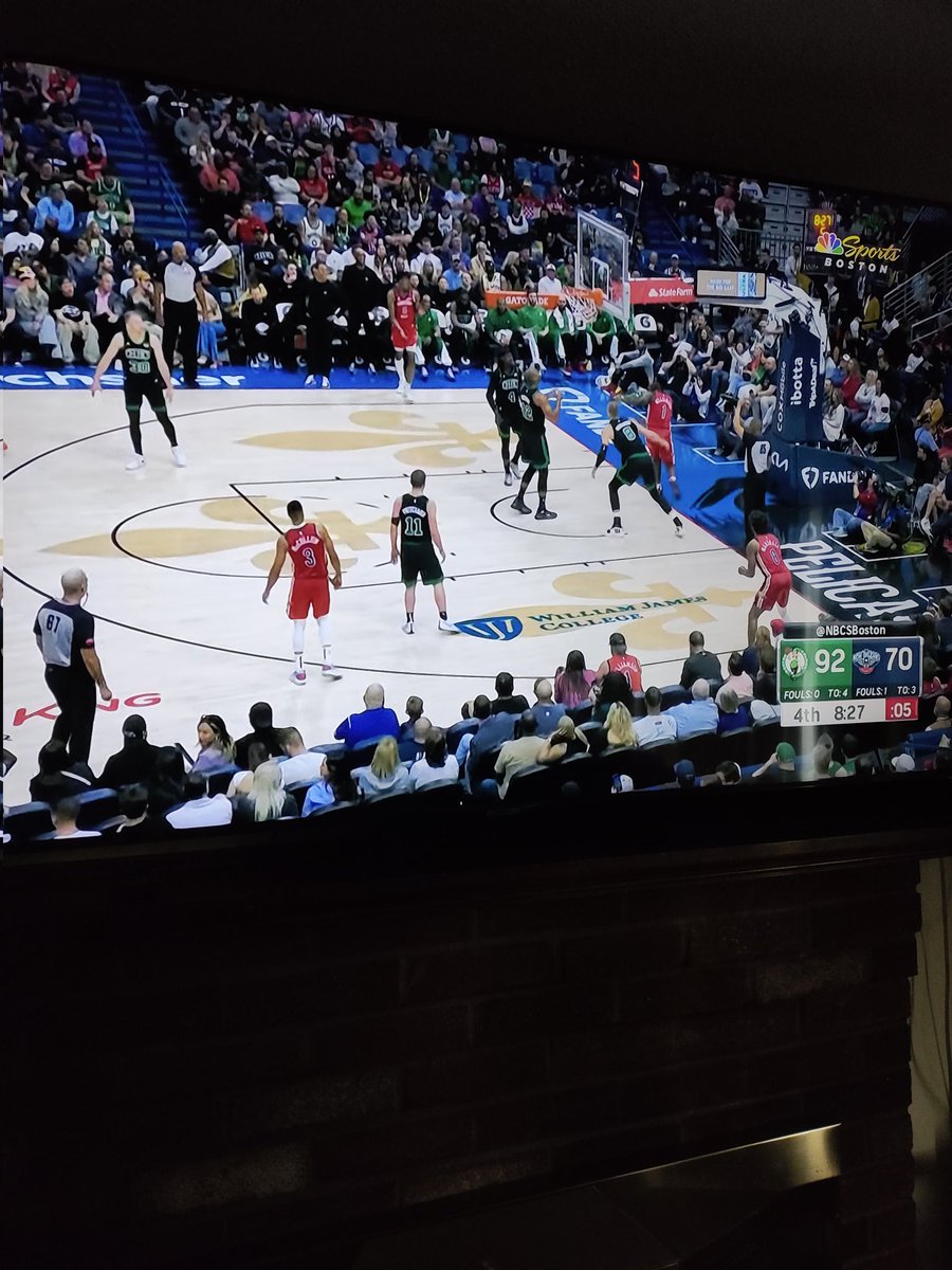 Just saw <a href="/WilliamJamesEdu/">William James College</a> being represented by the #bostonceltics