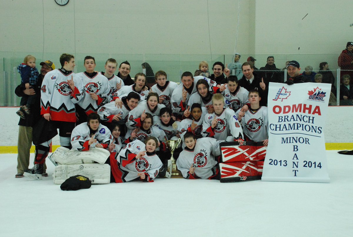 Happy to see Easton pick up his 3rd championship photo in <a href="/heoaaaleague/">HEO 'AAA' Hockey League</a> . #rollmyers