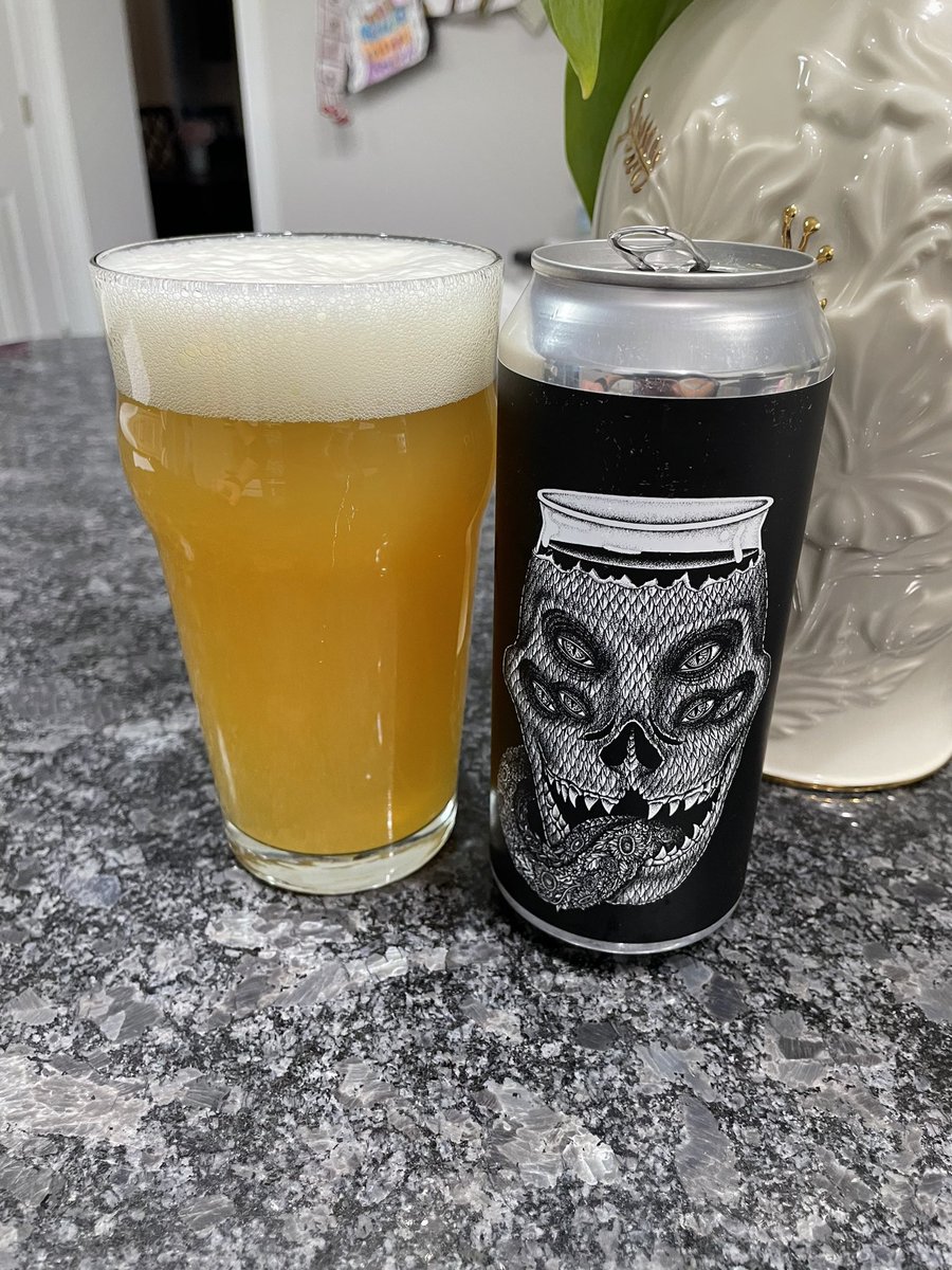 RealVBarbera's tweet image. Grateful for today’s #SaturdayGrillMate with one of my top 10 brews of all time.  #AlienChurch @tiredhandsbeer