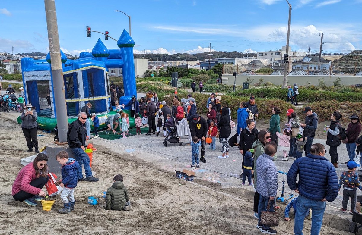 Find our best San Francisco in the Sunset neighborhoods. Yes, we have lots of kids, families, and joy! We transform the Great Highway into an oceanside park on the weekends and we had a ton of Easter fun. Free activities every weekend for all ages from live music to senior yoga.