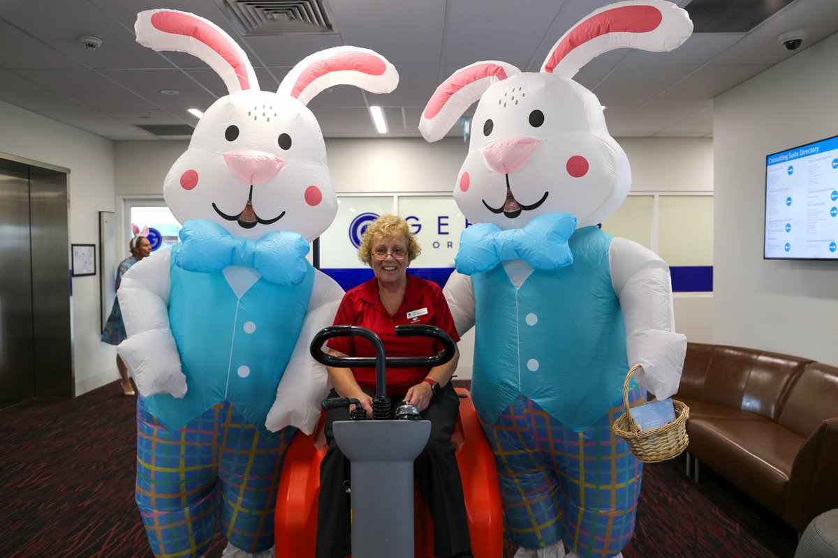 A special visitor hopped into Epworth and was busy spreading joy, and chocolate to staff 🐰🍫 We hope our fantastic team across Epworth enjoyed their sweet treat!