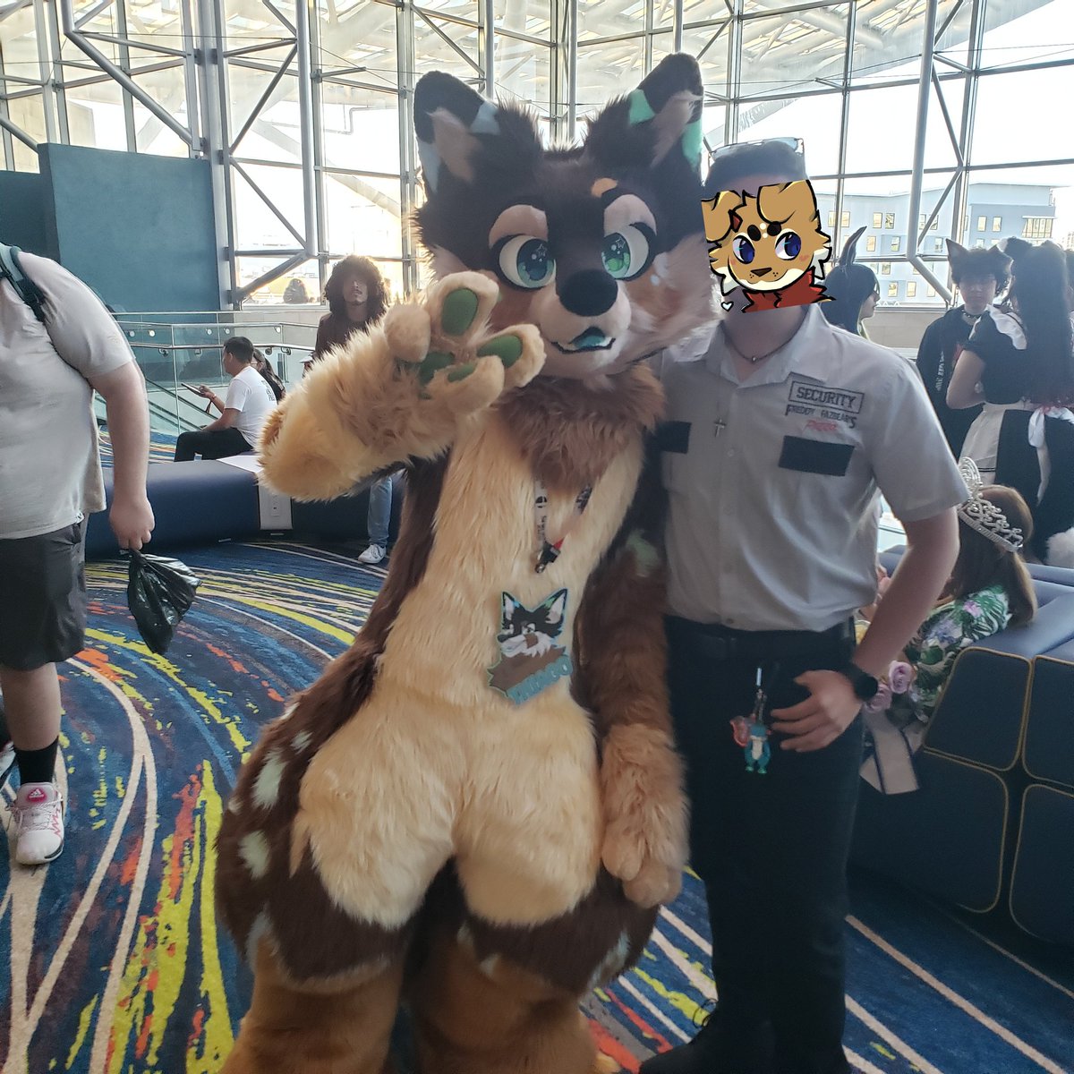ElTaffeee's tweet image. Today at #PRCC! Some pics i took with the furrs i found in my way :3