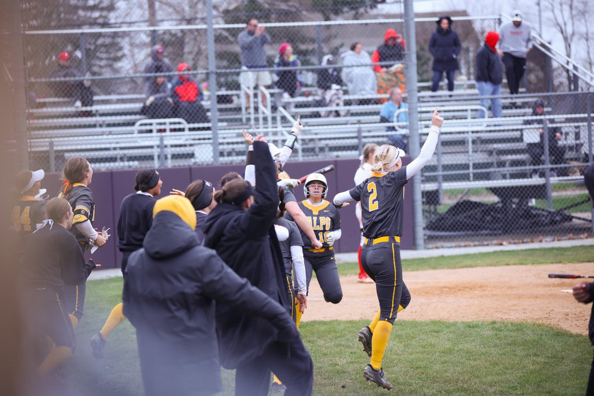 valpoathletics's tweet photo. No better way to cap a long day at the ballpark for @ValpoSoftball than a walk-off celebration!

#GoValpo