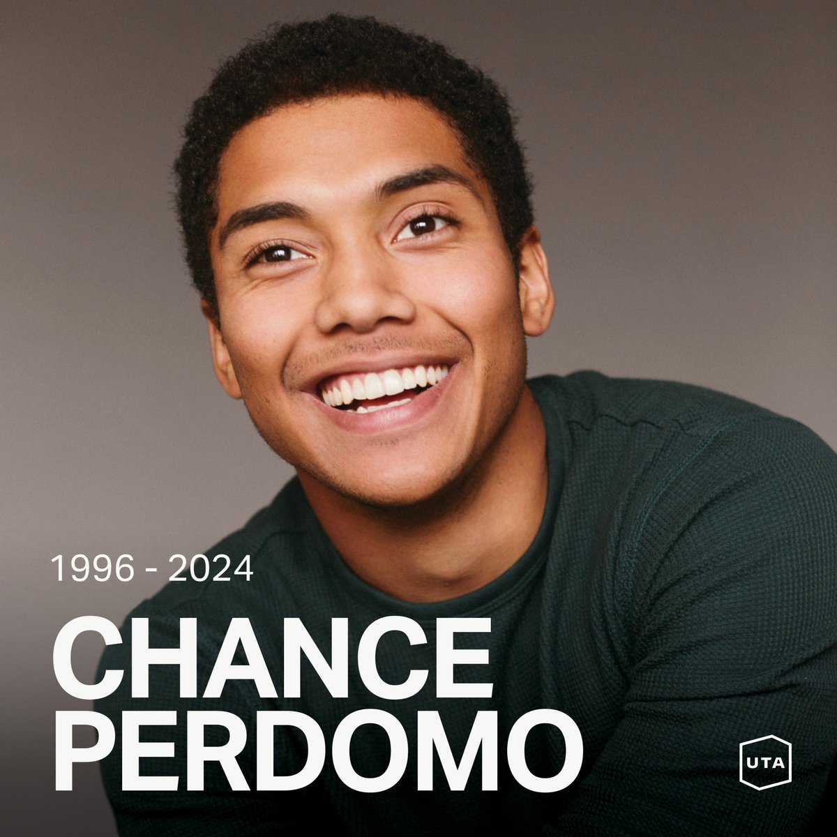 We are saddened by the untimely passing of Chance Perdomo. Chance’s passion for the arts and insatiable appetite for life was felt by all who knew him, and his warmth will carry on in those who he loved dearest. We send our condolences to his family and friends. 📷 Gray Hamner