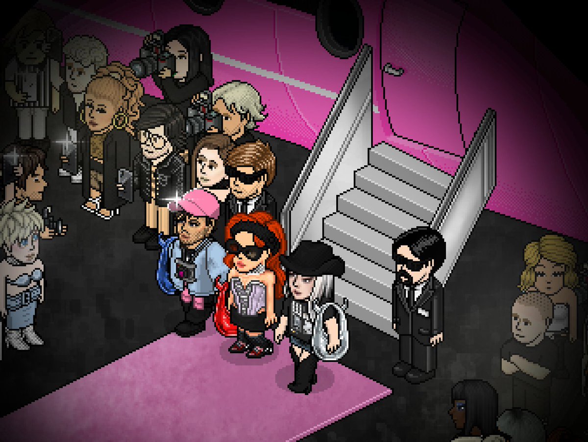 Na manhã deste sábado, 30/03, os CEOS da organização global Habblet Fashion Industry aterrissaram no aeroporto internacional de Pudong, localizado em Shangai, cidade do desfile da Victoria's Secret em parceria com a Vogue.