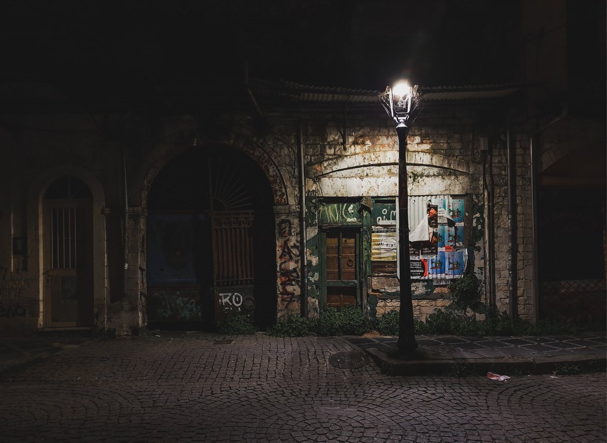 🖤
#ioannina #giannena #epirus #Greece #mycity #whereilive #samsunga53 #lightroom #night #nightphotography #photography #photooftheday #PhotographyIsArt #photographylovers #oldtown #urban