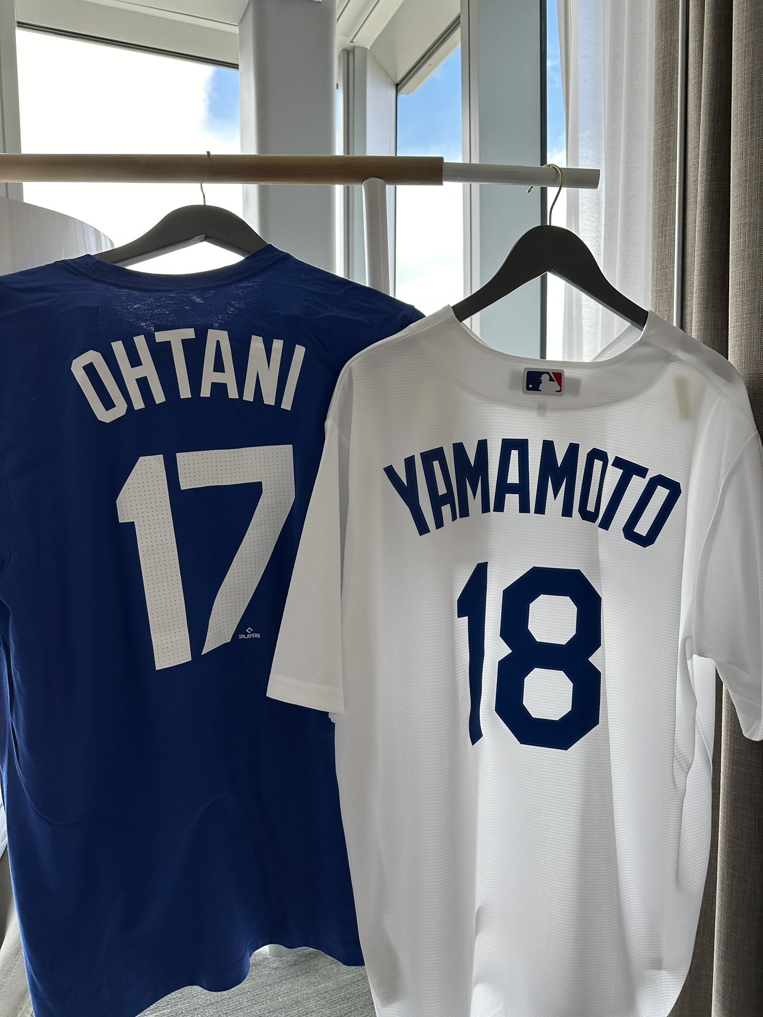 大谷翔平 ドジャース ユニフォーム Mサイズ　ドジャースタジアム　OTANI 大谷翔平 ドジャース ユニフォーム Mサイズ ドジャースタジアム