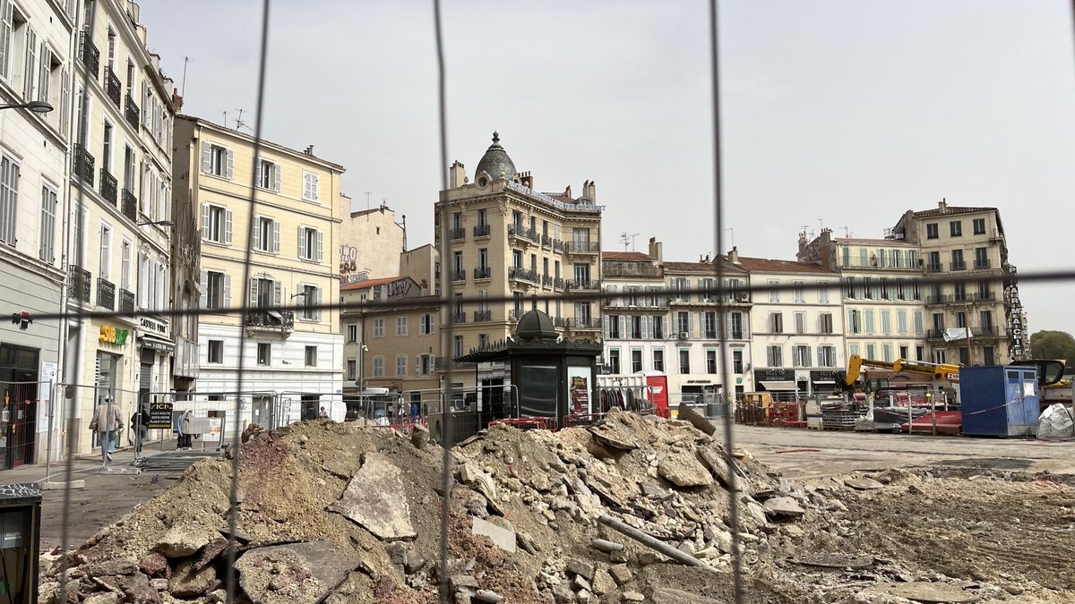 #castellane : Le César est fermé, les palmiers tombés…