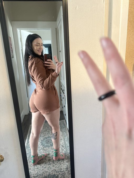 Updating about my life on kick! 🥰 https://t.co/s9ub1reLSh
