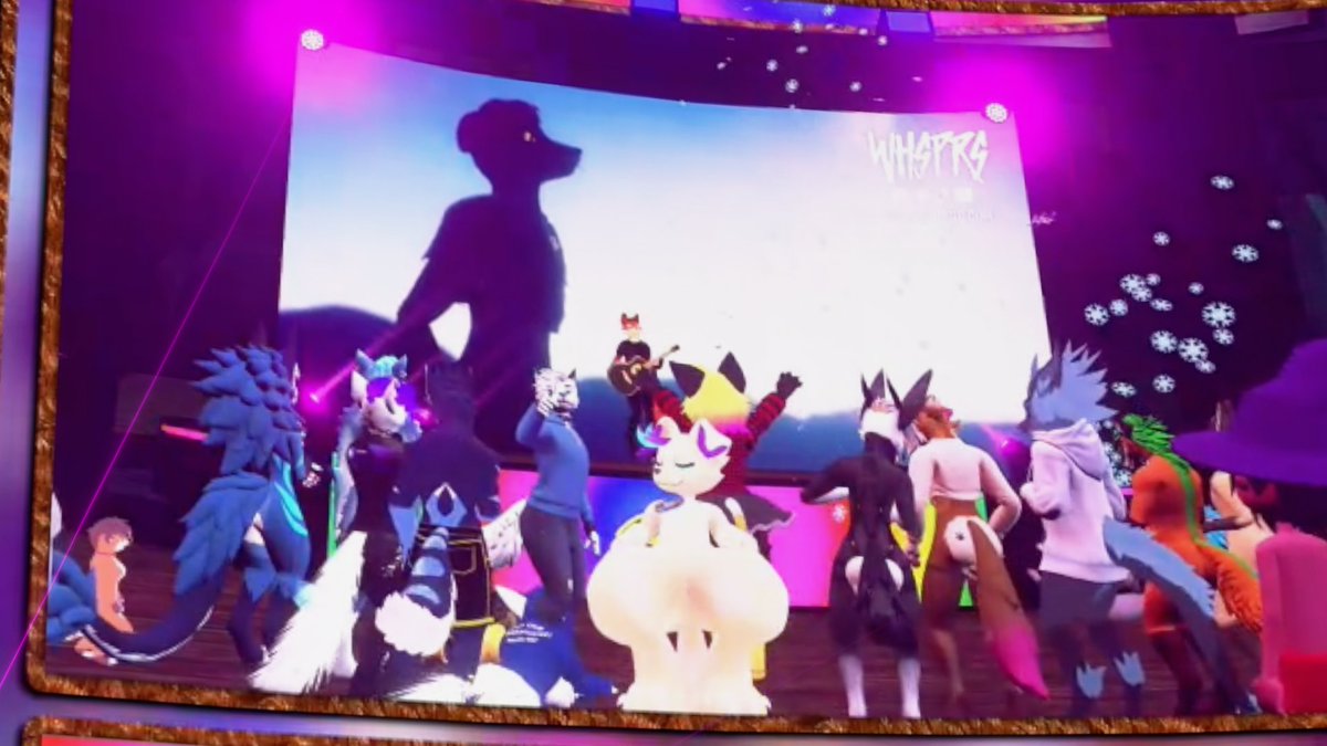 tobi_lab's tweet photo. The @VRChat music festival scene is amazing #CDFest2024  is putting on one of the best ones I've seen yet @whsprsmusic and @whensnakessing Killed it. https://t.co/WEHZh24FUh