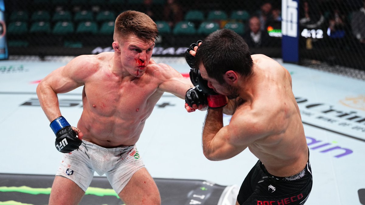 First win inside the Octagon for the Irishman! 🇮🇪

Caolan Loughran secures the UD at #UFCAtlanticCity