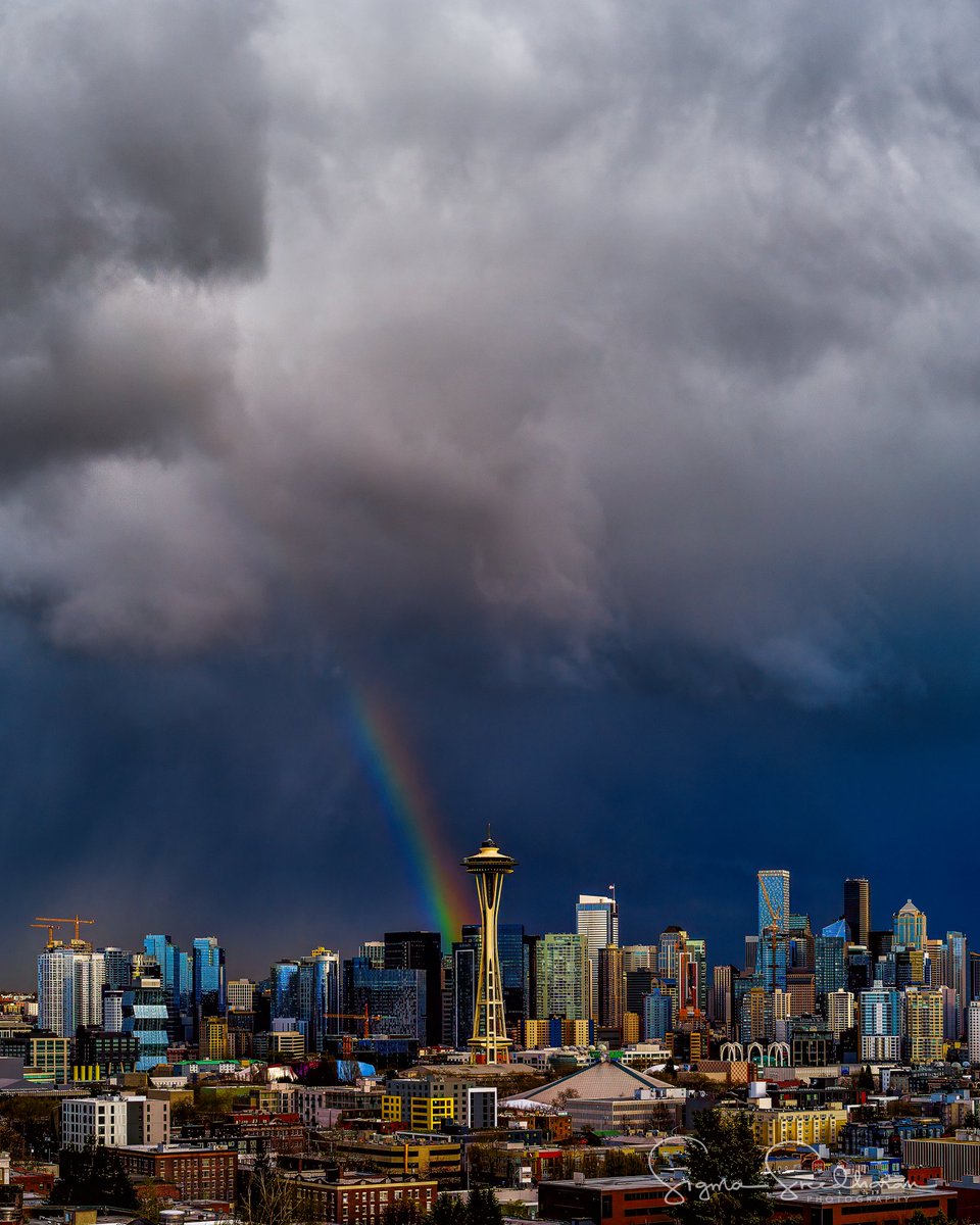 A wide view and a close up view of the rainbow from wednesday evening in #Seattle