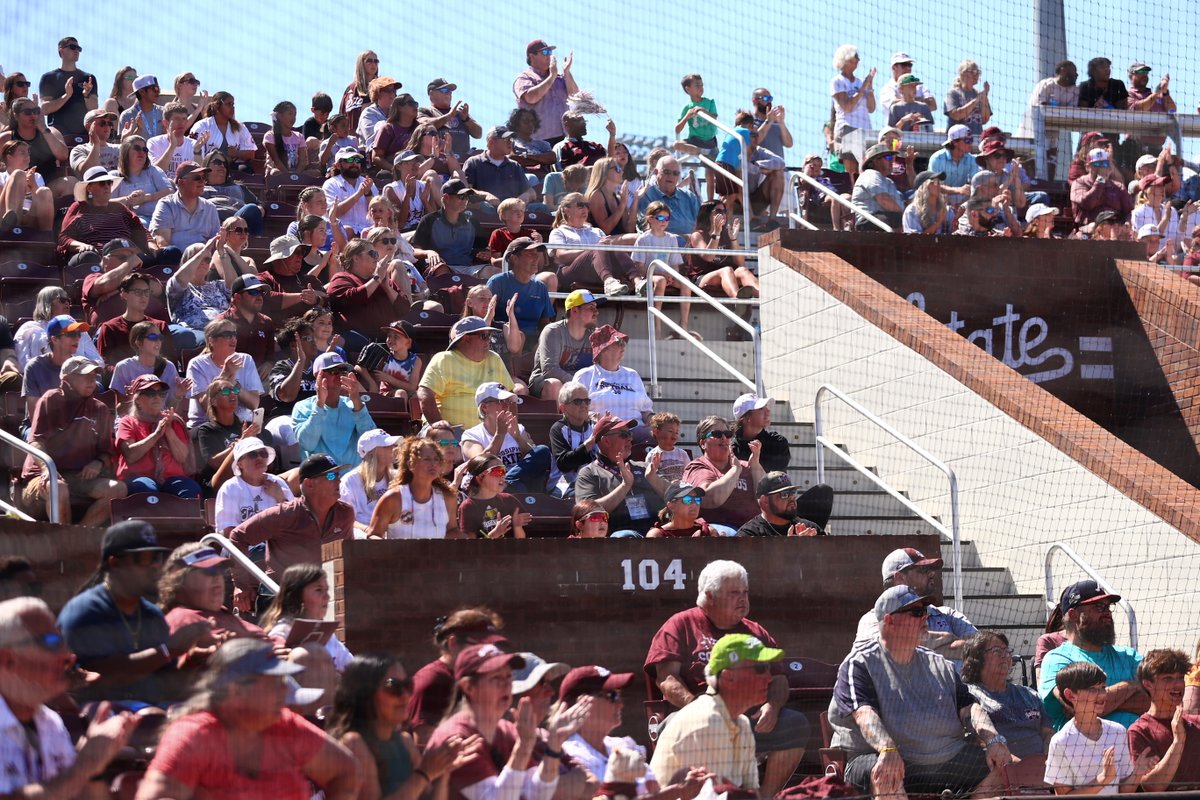 Best times in Nusz Park that I can think of... 1. 2022 Super Regional 2. This weekend Way to show out Bulldog fans! #HailState