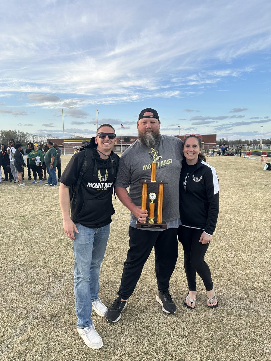 Girls team with a 2nd Place team finish!! Long beautiful day with some great performances!

Meet results:

tn.milesplit.com/meets/583792-c…