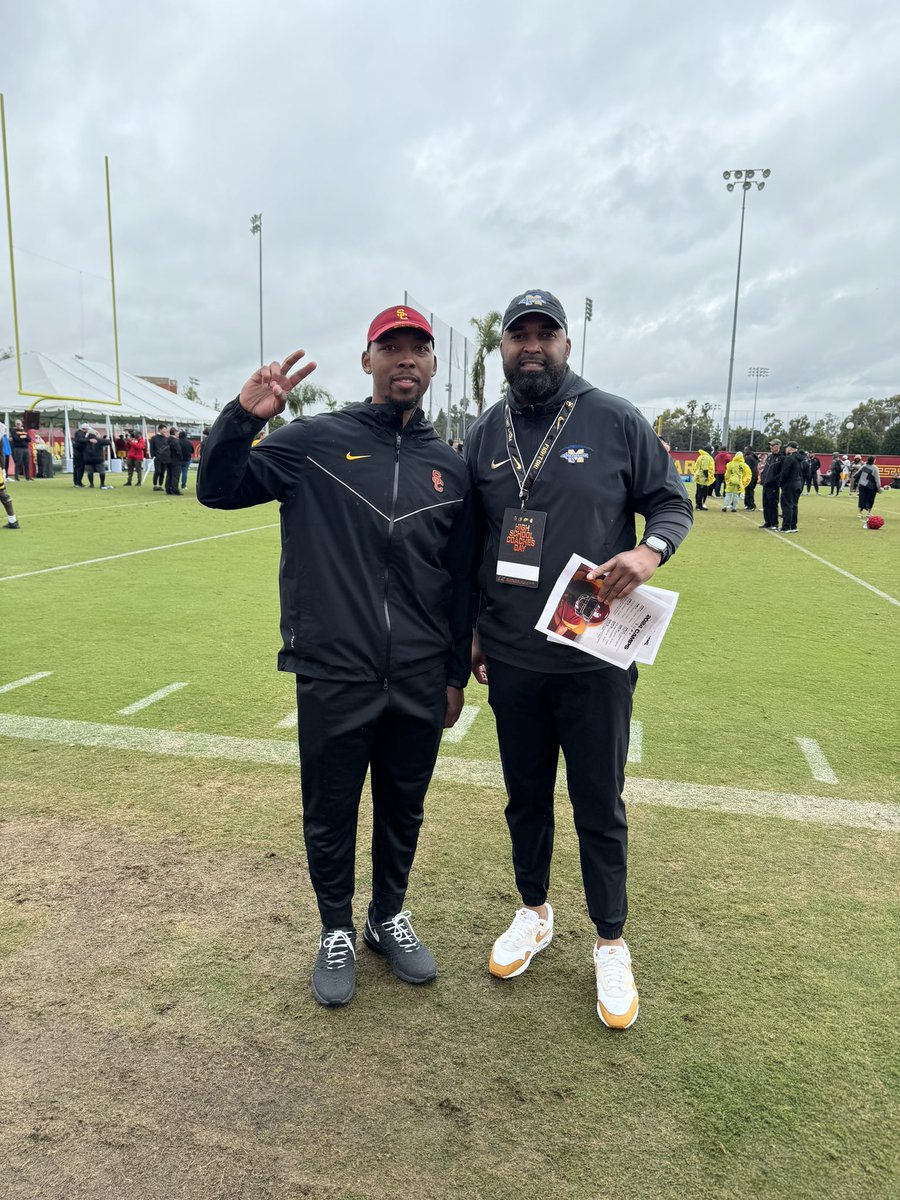 Seeing your former players have success in their careers always reminds you why you do what you do! Proud of @B_Quatro4 & excited to see where his coaching journey takes him! Great day in Troy! ✌🏾 #Tribe x #FightOn