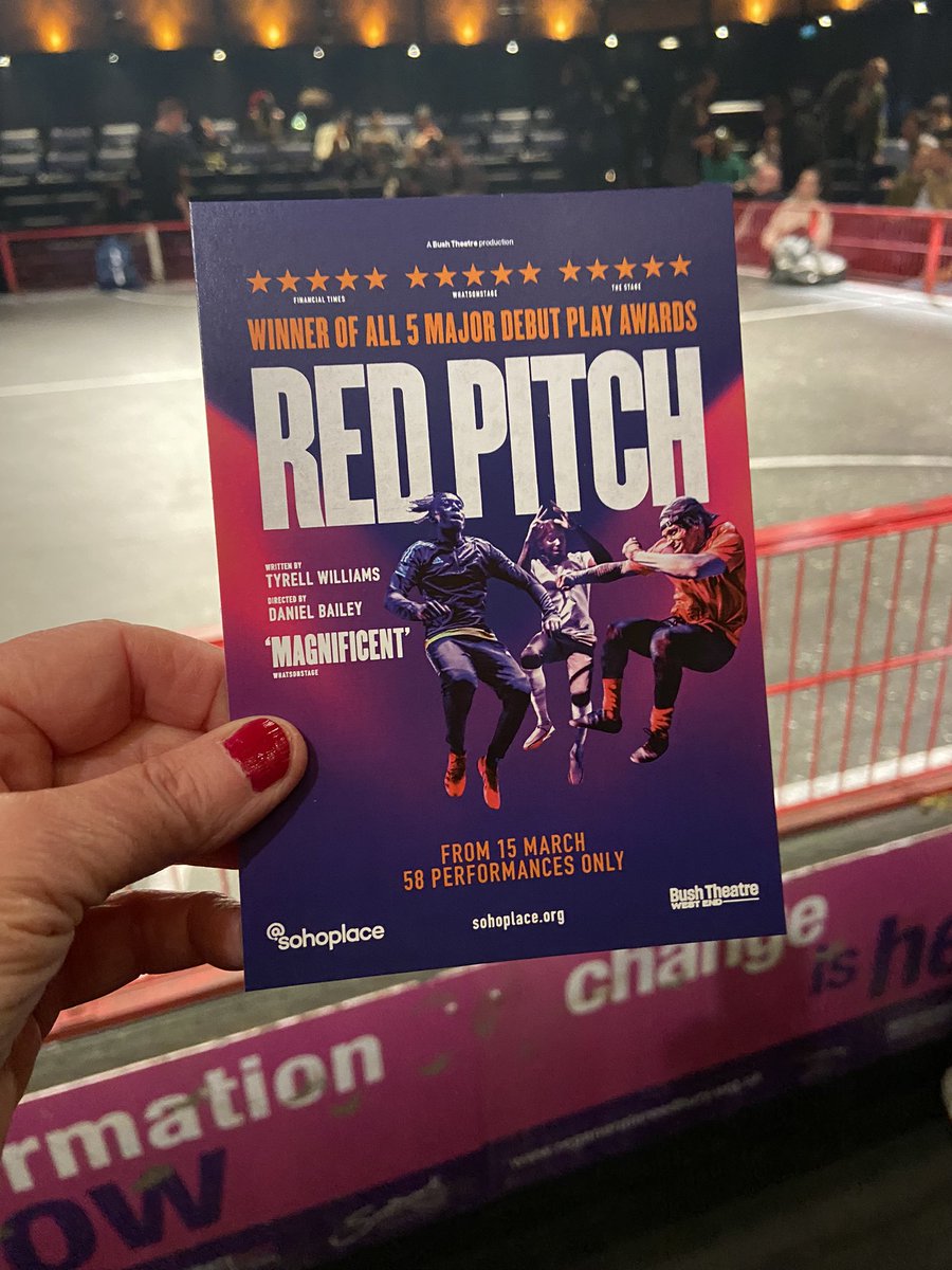 Three friends with no backup plan face numerous obstacles in their quest to become pro footballers & grappling with the crucial question of neighbourhood belonging @RedPitchPlay @sohoplacelondon Wonderful cast!