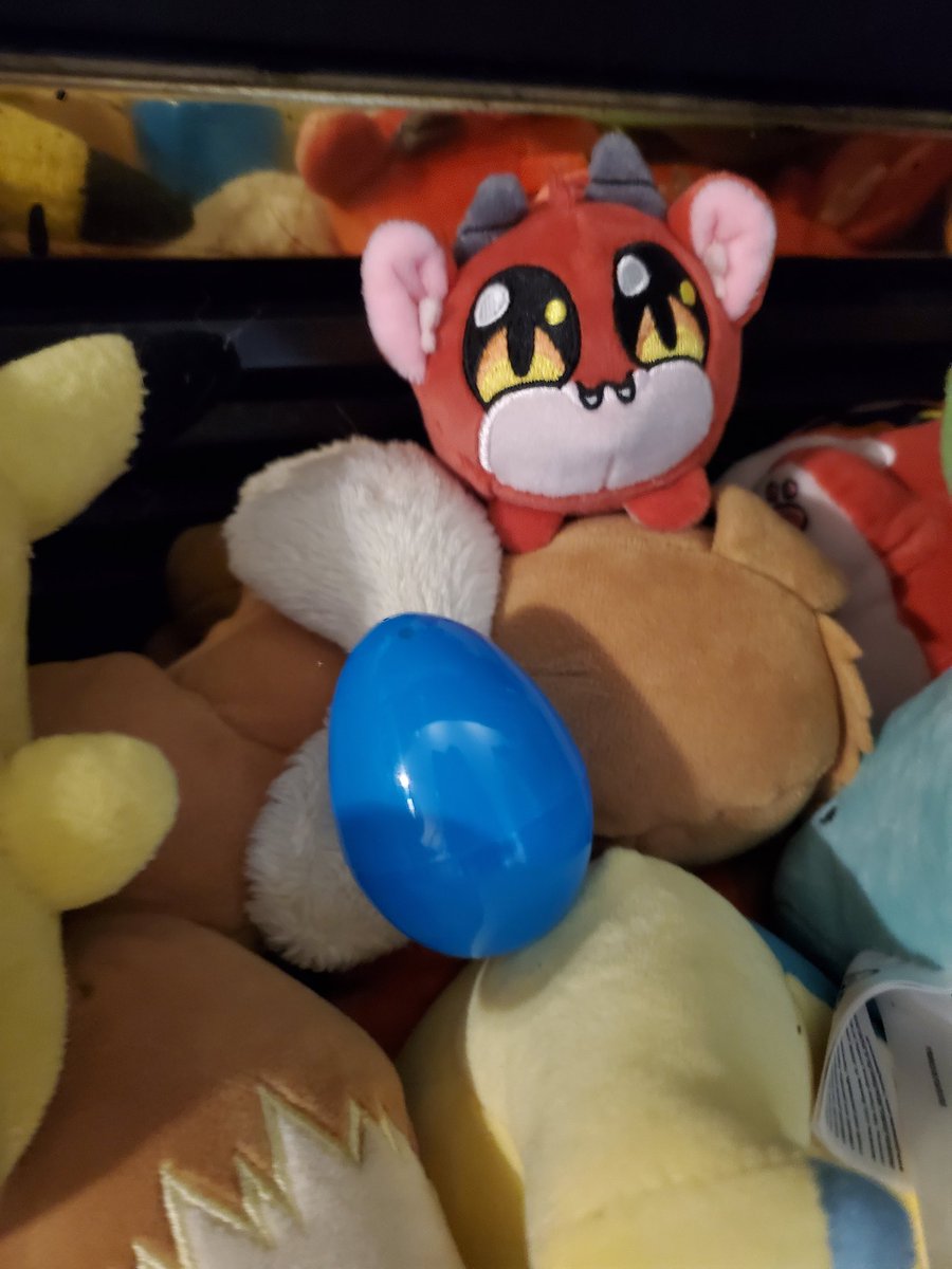 TheScienceJen's tweet image. A little help hiding eggs @NotTheClick