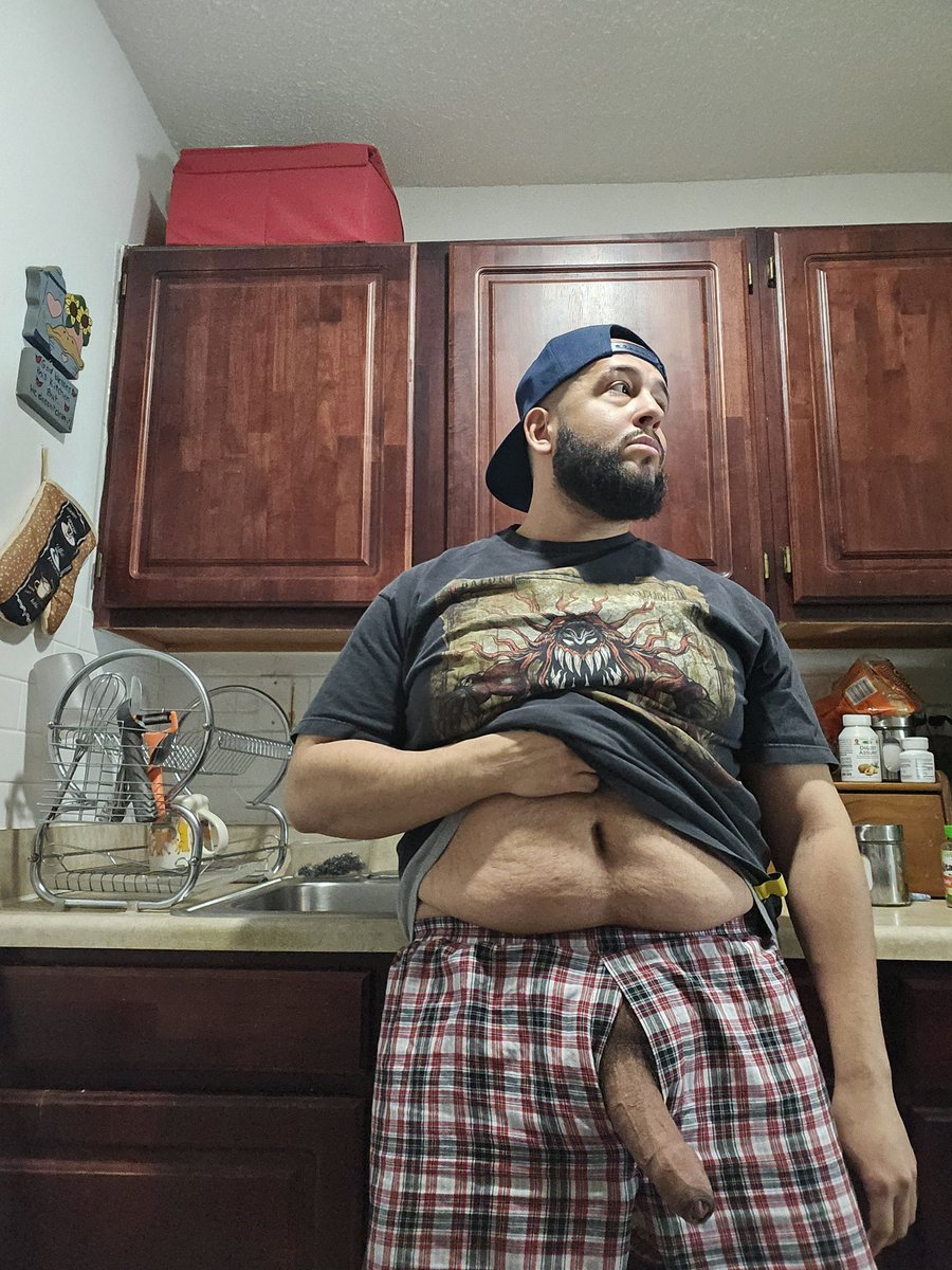 slut_soul's tweet photo. Don't know what to eat https://t.co/lg4gErKdVZ