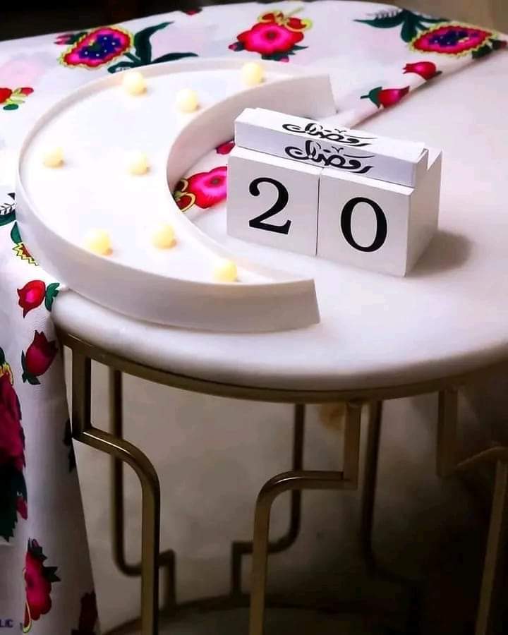 السلام علیکم 🖤🤍

صبح بخیر 💚💜

بیسویں سحری مبارک 📿📿