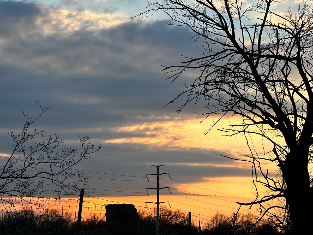 KC_TC6's tweet image. #SunsetAlert @fox4wx