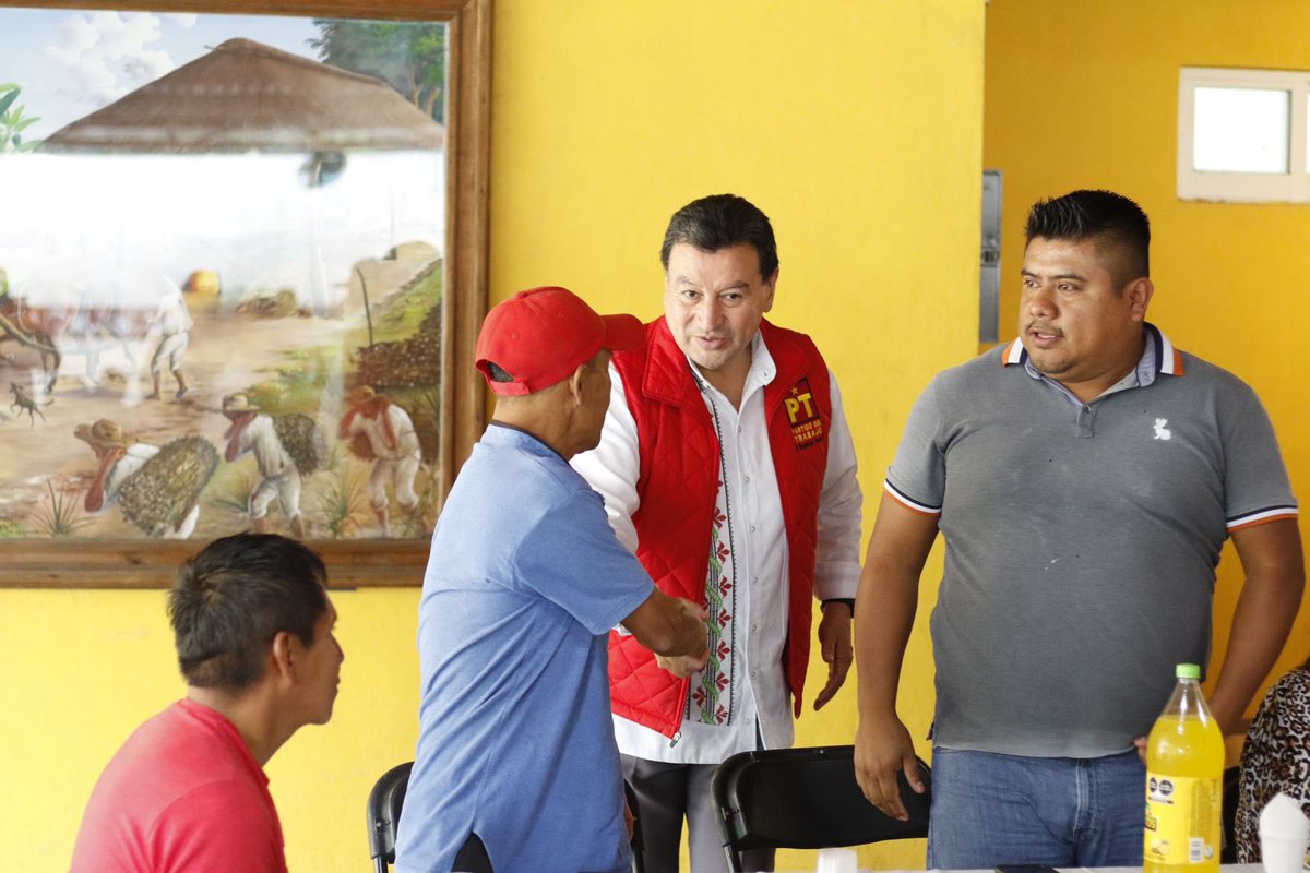 La verdadera lealtad radica en el compromiso con el pueblo y su bienestar. En la #4T, creemos en ese principio. Juntos, #PodemosHacerlo construyendo un México más justo y próspero para todo, agradezco a las y los amigos de #Atlapexco por tan grato recibimiento.