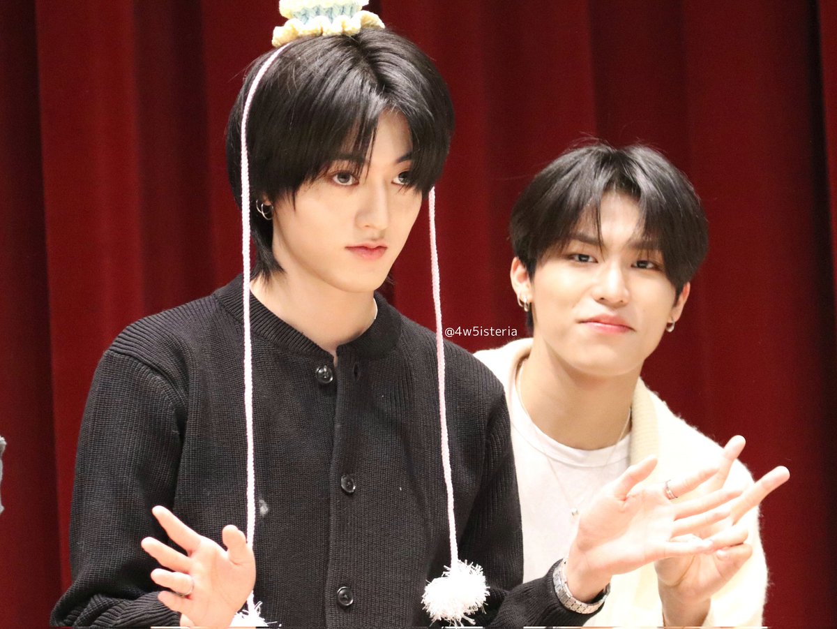 JEONGWO0XHARUT0's tweet photo. 04즈  babies🦋🐺🫳🏼🫳🏼 #하루토 #박정우 https://t.co/HHW3RIV3Kv