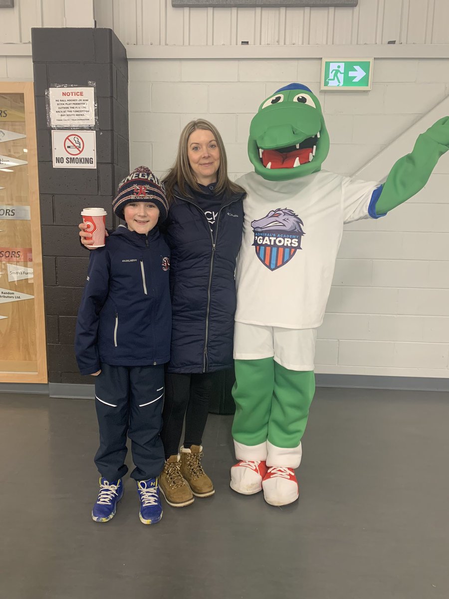 MsWest162's tweet photo. #admiralsacademynavigators
Just two navigators hanging with our awesome school mascot Sammy at the U7 Porter &amp; Walsh Memorial Jamboree 💙💙 https://t.co/uwhtWIIGXi