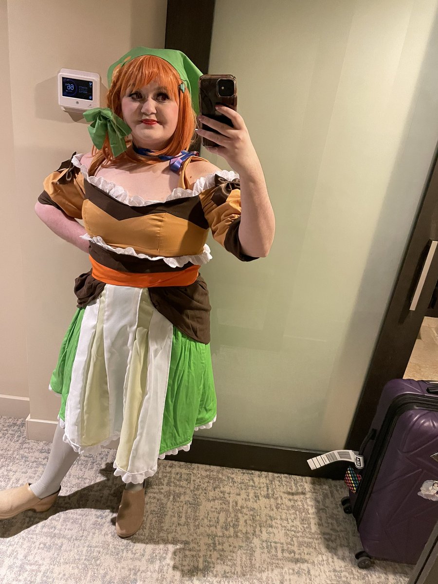 snowdoes's tweet image. I forgot to post this morning but day 2 Sakura-Con  with chika from sunshine in the mirror has been so nice and loved by folks, thanks so much 😭