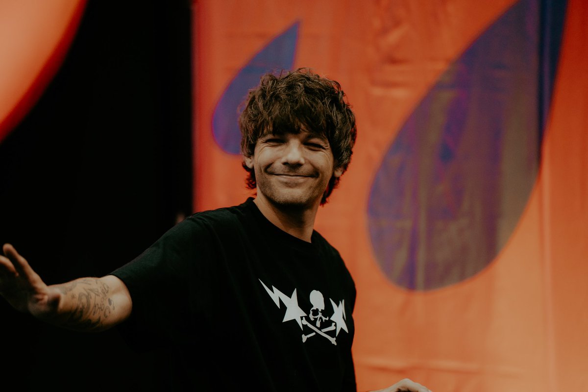 LouisMxMedia's tweet photo. ¡Louis esta tarde durante su conferencia de prensa en Monterrey! #TecatePalNorte 

📸 luis_tierrafria https://t.co/BiKKZHlSuU