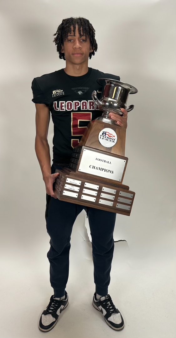 Had a great time visiting Lafayette today and speaking with the coaching staff. Looking forward to being on campus again. @Coach__Trox @CoachSejour @CoachSeumalo @MCthedc