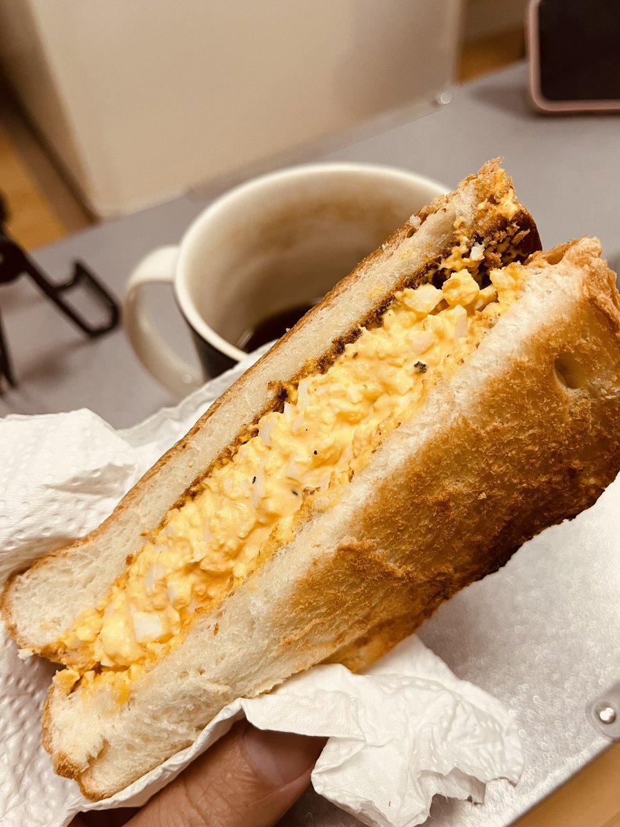 おはっくまです🧸

今日の朝食
昨日教えてもらったレシピを参考に作ってみました(о´∀`о)🥪✨ｳﾏｰ