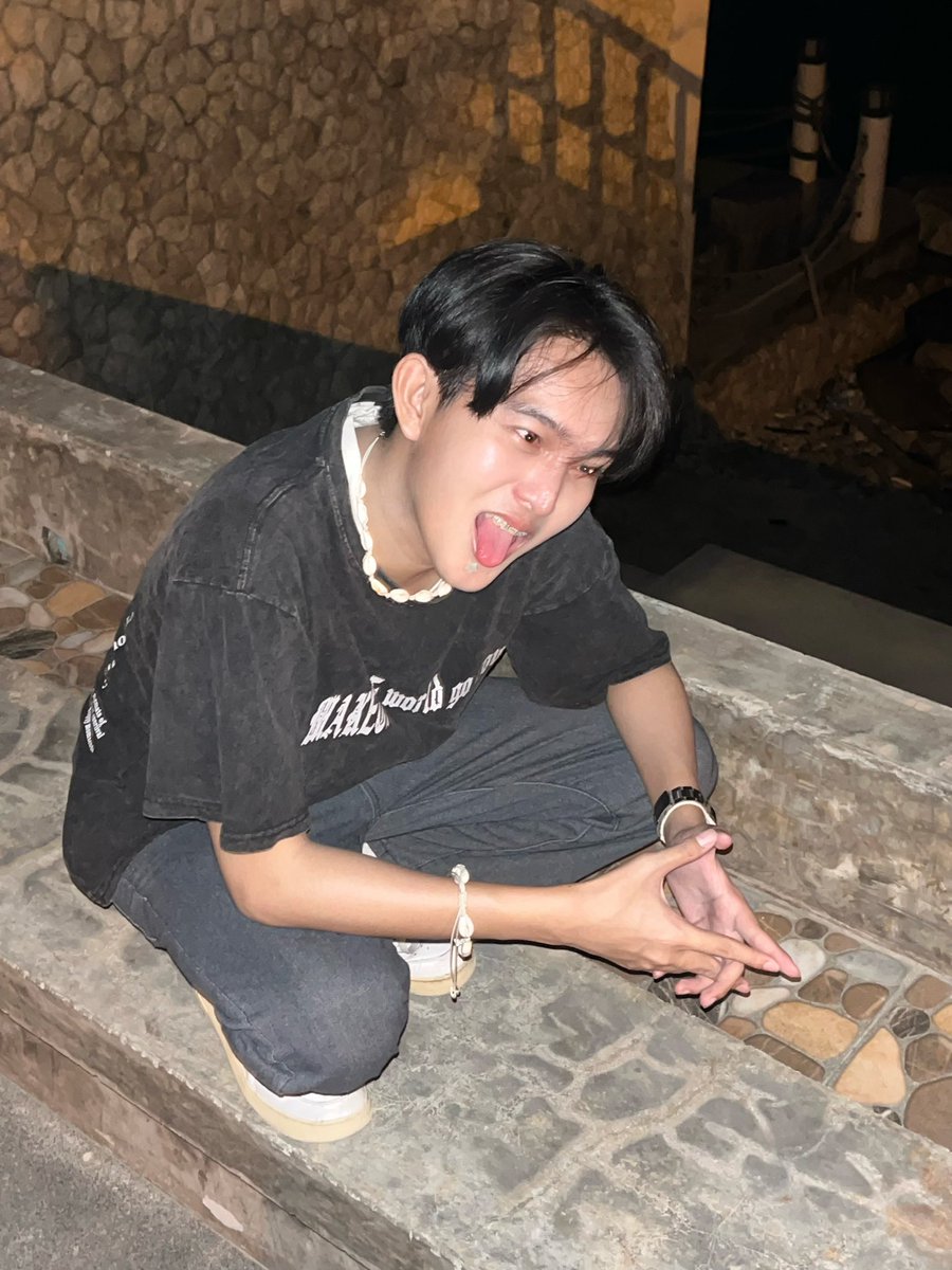 ได ได๋ tweet media