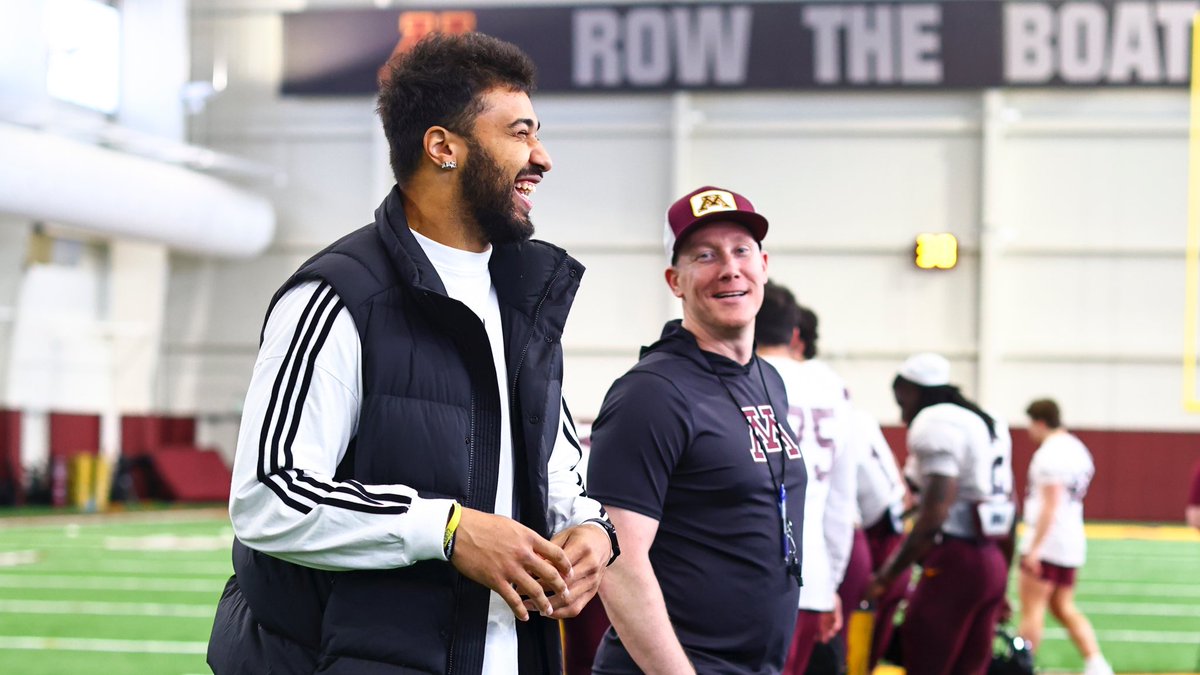 F.A.M.I.L.Y. #RTB #SkiUMah #Gophers