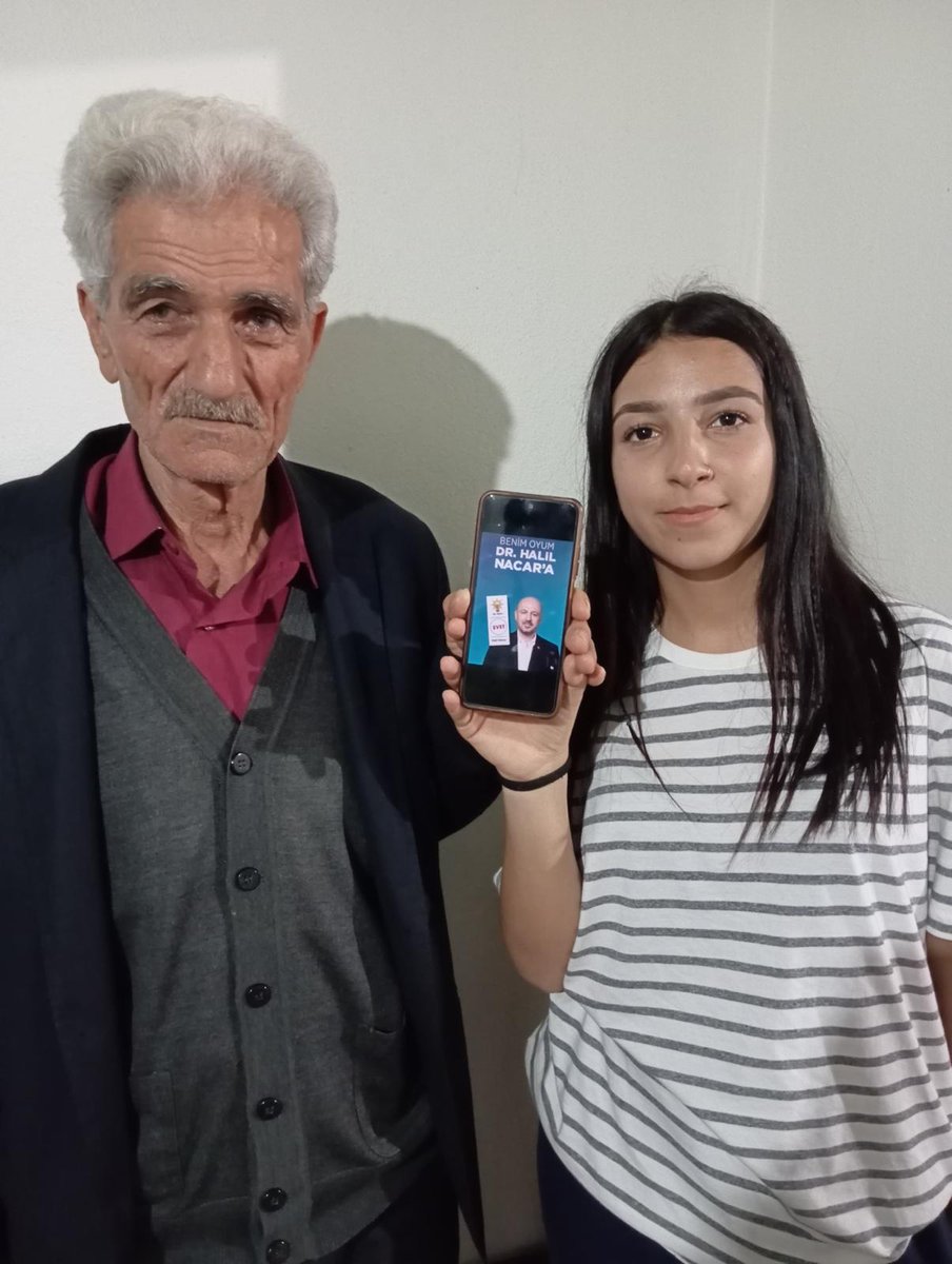 Gençler "İlk oyum AK Parti'ye, ilk oyum Dr. Halil Nacar'a" diyor.😎🚀

#İlkOyumHalilNacara

<a href="/drhalilnacar/">Halil NACAR</a>